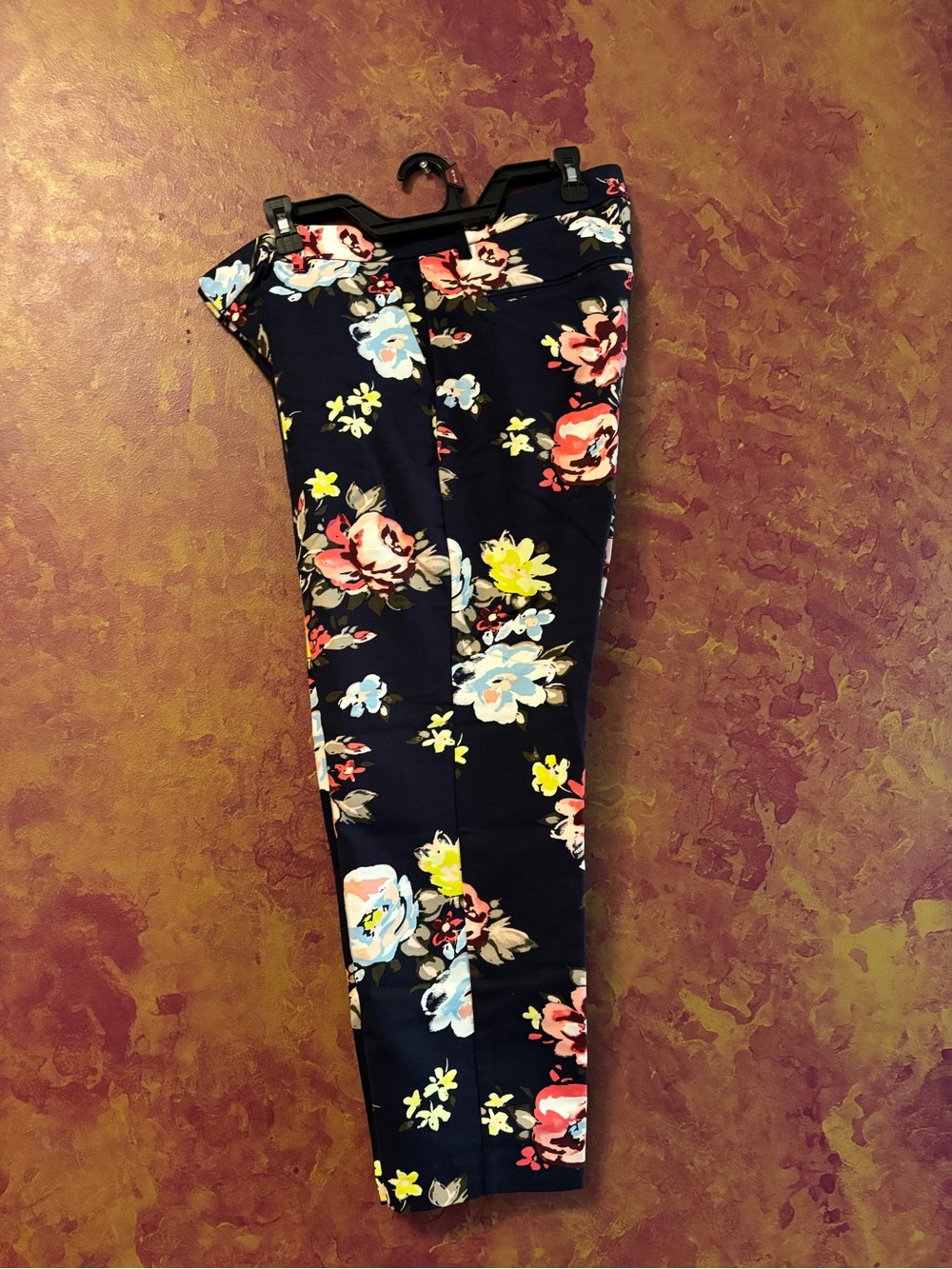 Navy Floral Print Slim Cropped Pants